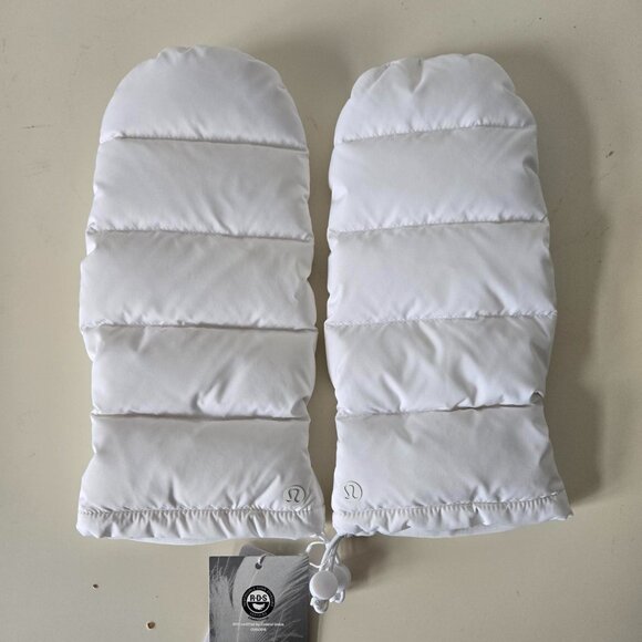 NWT LULULEMON White 600 Fill Goose Down Wunder Puff Mitten Gloves Women XS/S M/L - Picture 1 of 12
